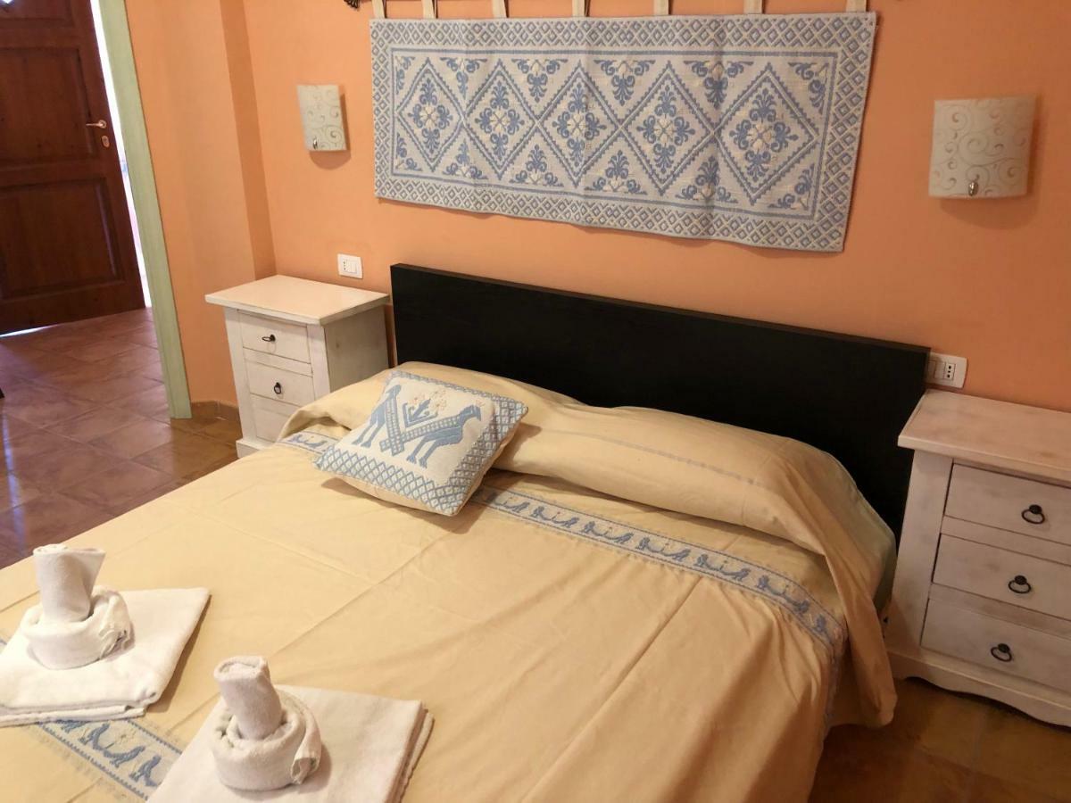 Sa Corti Antiga Apartment SantʼAntìoco 外观 照片