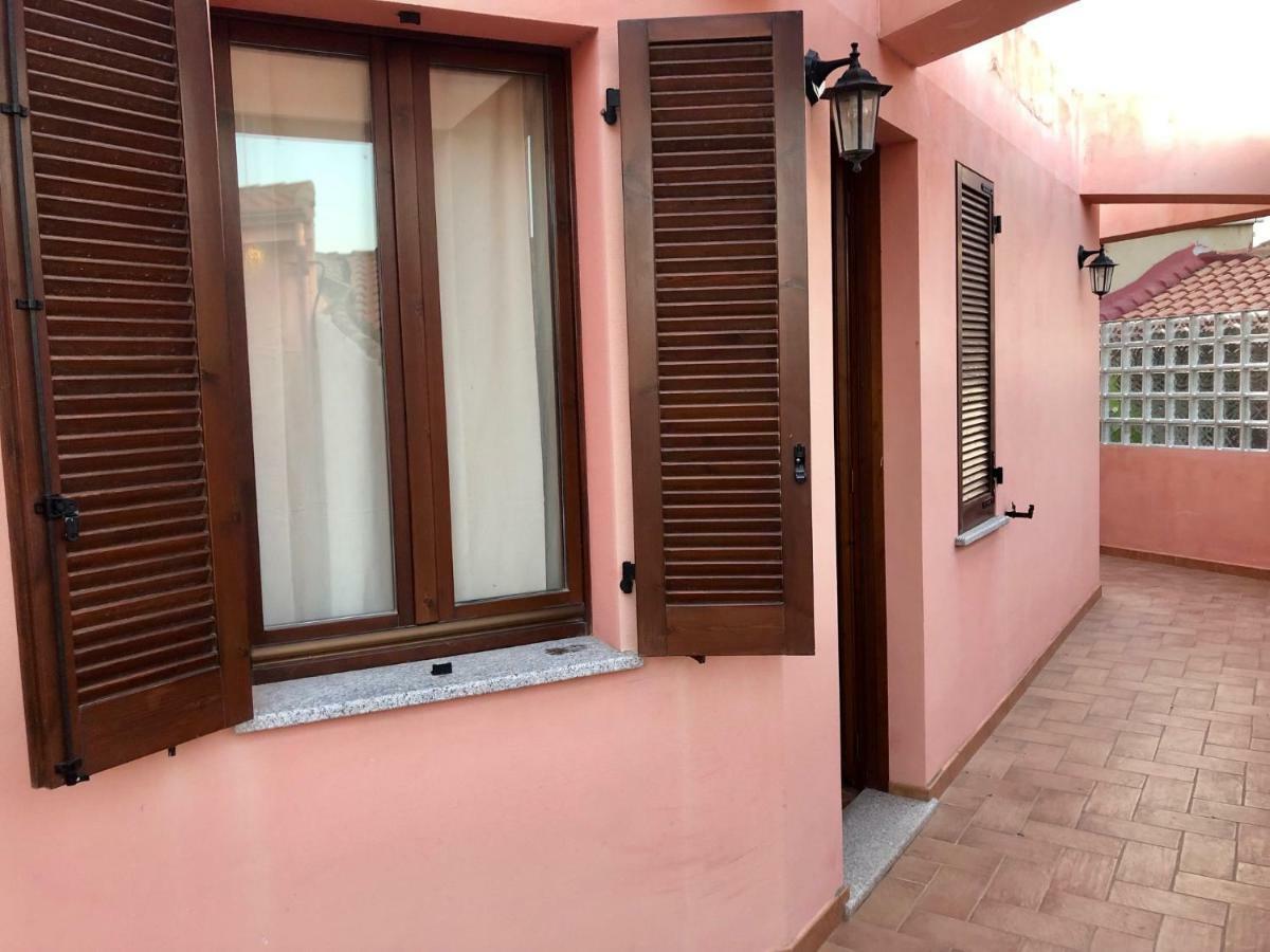 Sa Corti Antiga Apartment SantʼAntìoco 外观 照片